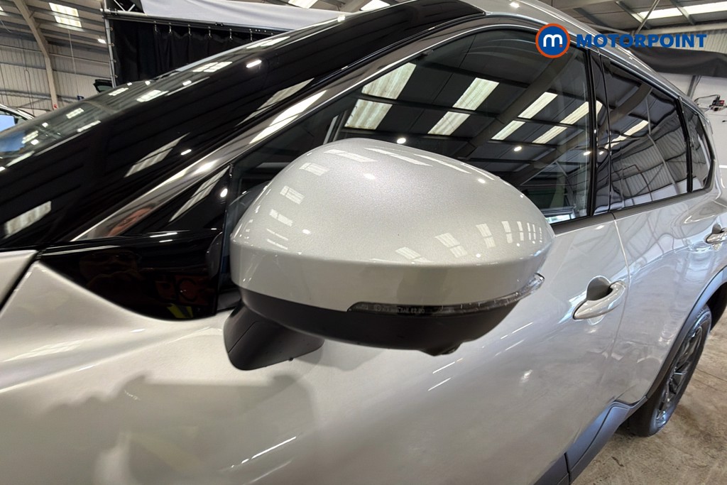 Nissan X-Trail N-Connecta Automatic Petrol SUV - Stock Number (1667136) - 43rd supplementary image