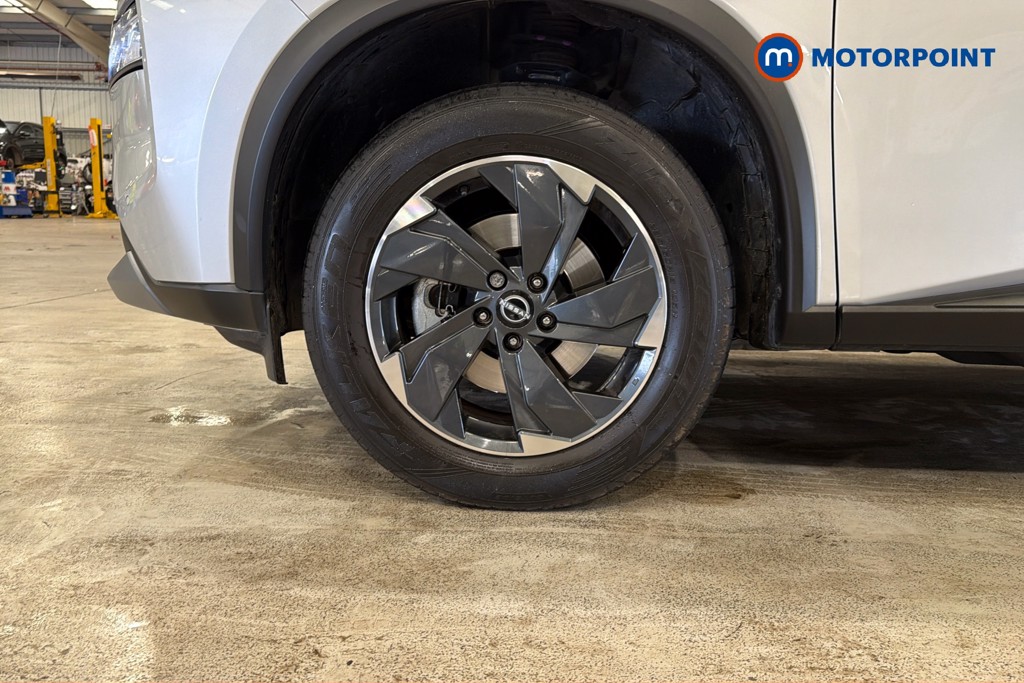 Nissan X-Trail N-Connecta Automatic Petrol SUV - Stock Number (1667136) - 47th supplementary image