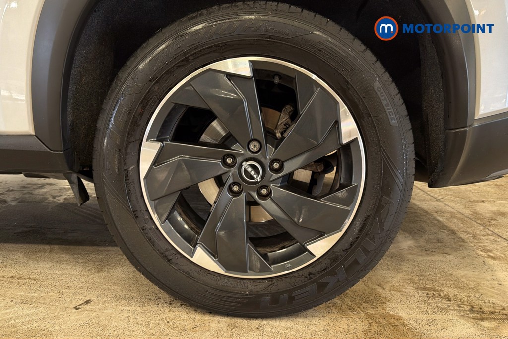Nissan X-Trail N-Connecta Automatic Petrol SUV - Stock Number (1667136) - 48th supplementary image