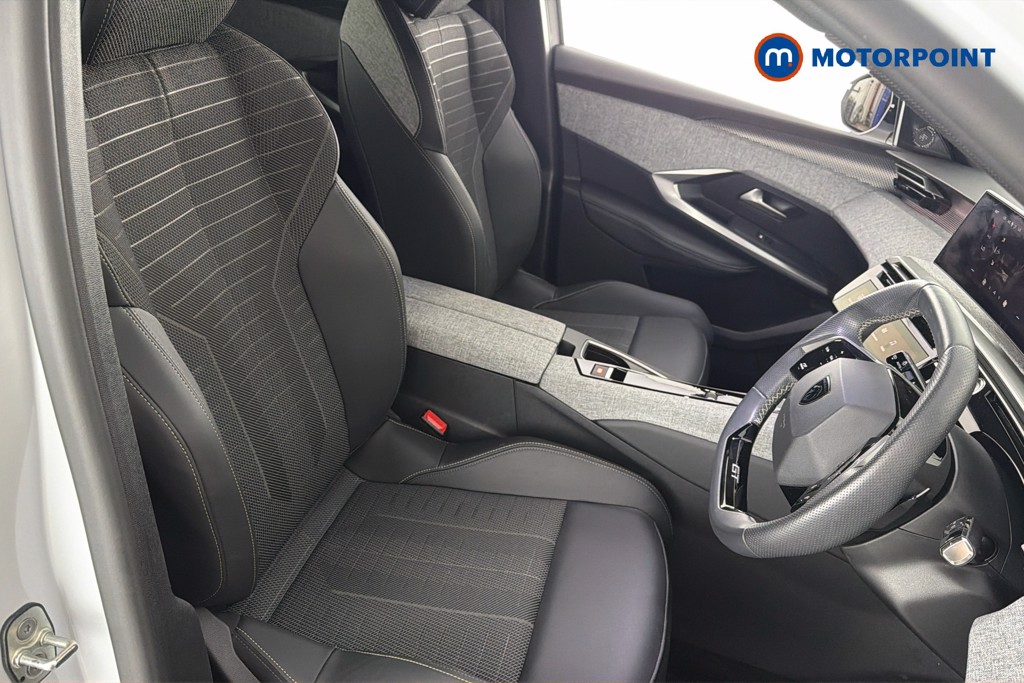 Peugeot 3008 GT Automatic Petrol SUV - Stock Number (1667174) - 22nd supplementary image