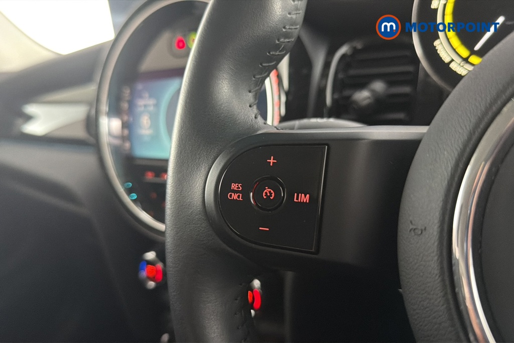 Mini Hatchback Cooper S Level 1 Automatic Electric Hatchback - Stock Number (1667477) - 4th supplementary image