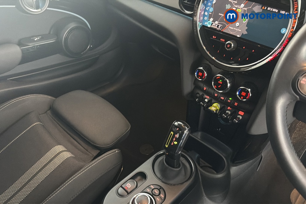 Mini Hatchback Cooper S Level 1 Automatic Electric Hatchback - Stock Number (1667477) - 15th supplementary image