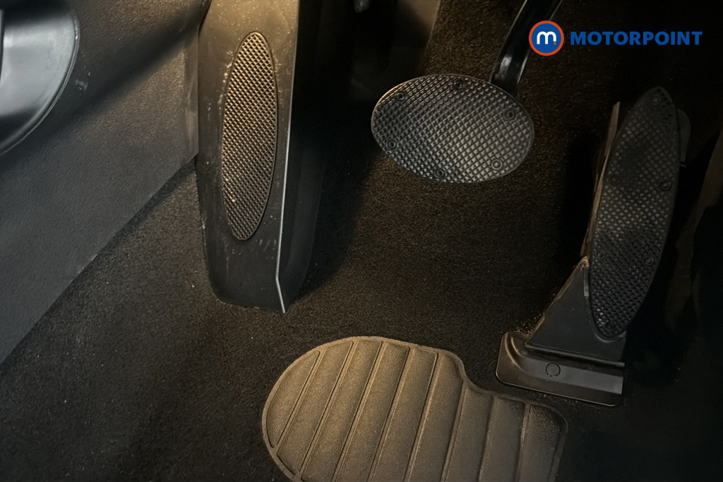 Mini Hatchback Cooper S Level 1 Automatic Electric Hatchback - Stock Number (1667477) - 24th supplementary image