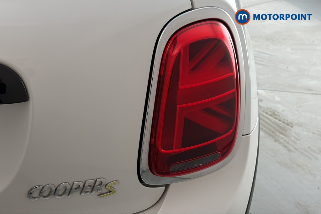 Mini Hatchback Cooper S Level 1 Automatic Electric Hatchback - Stock Number (1667477) - 36th supplementary image