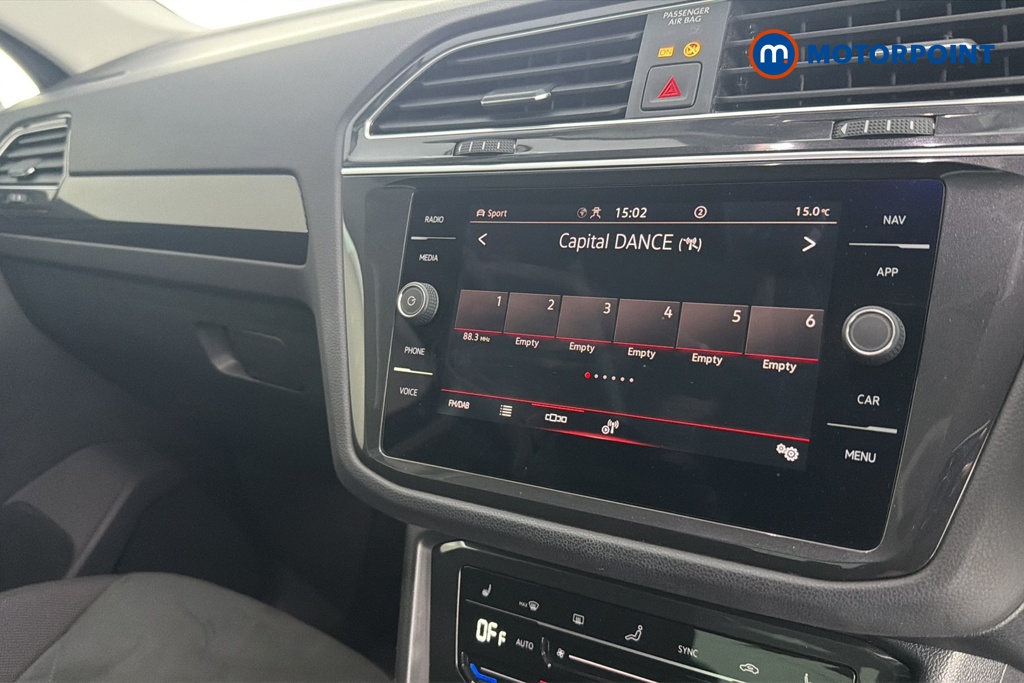 Volkswagen Tiguan Elegance Automatic Petrol Plug-In Hybrid SUV - Stock Number (1667488) - 8th supplementary image