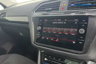 Volkswagen Tiguan Elegance Automatic Petrol Plug-In Hybrid SUV - Stock Number (1667488) - 8th supplementary image