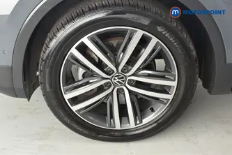 Volkswagen Tiguan Elegance Automatic Petrol Plug-In Hybrid SUV - Stock Number (1667488) - 44th supplementary image
