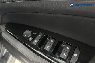 KIA Sportage 3 Automatic Petrol-Electric Hybrid SUV - Stock Number (1667492) - 19th supplementary image