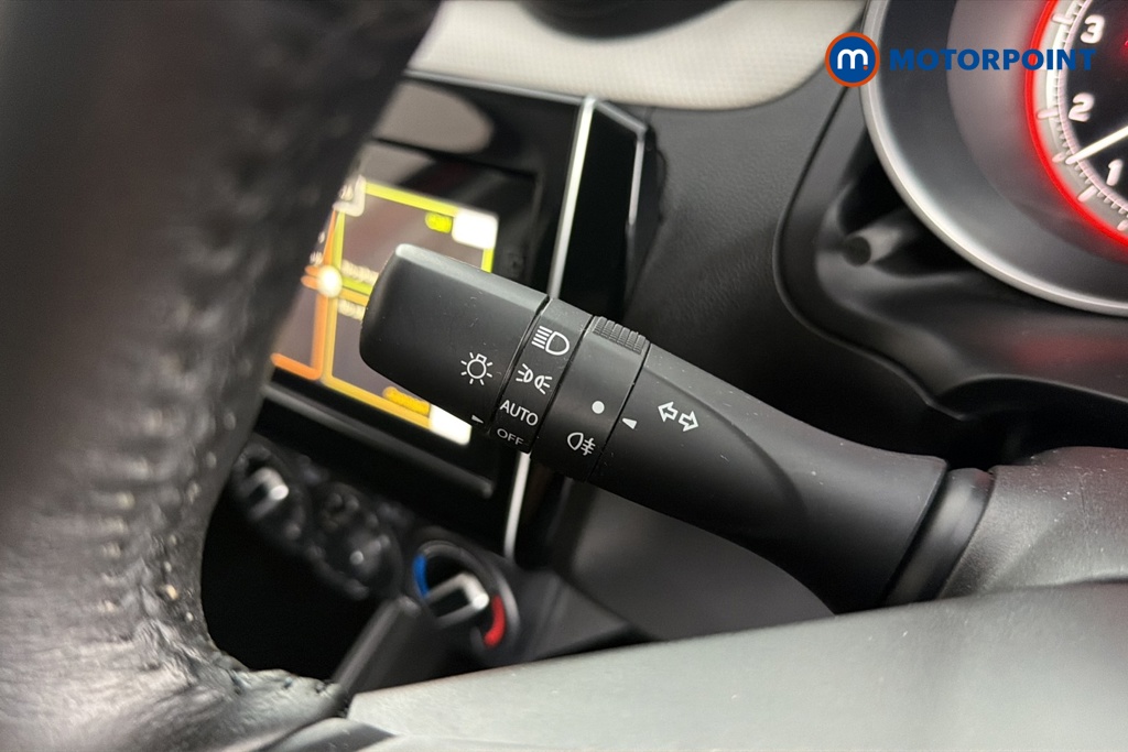 Suzuki Swift Sz-L Manual Petrol Hatchback - Stock Number (1667498) - 5th supplementary image