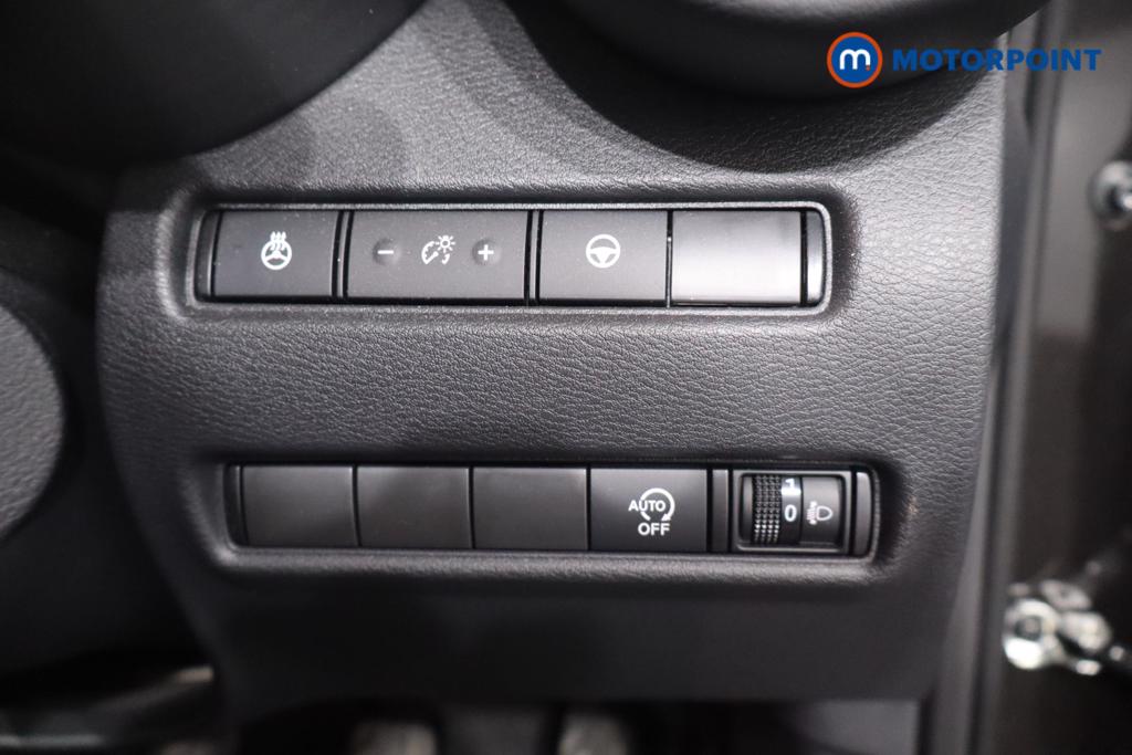 Nissan Juke Tekna Manual Petrol SUV - Stock Number (1652202) - 15th supplementary image
