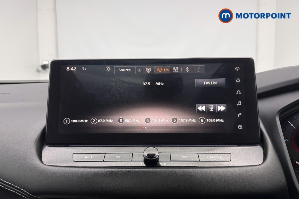 Nissan Qashqai N-Connecta Automatic Petrol-Electric Hybrid SUV - Stock Number (1654325) - 33rd supplementary image