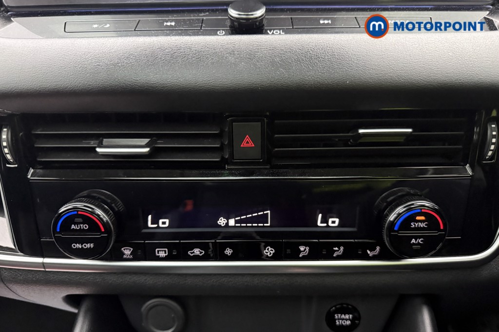 Nissan Qashqai N-Connecta Automatic Petrol-Electric Hybrid SUV - Stock Number (1654325) - 39th supplementary image