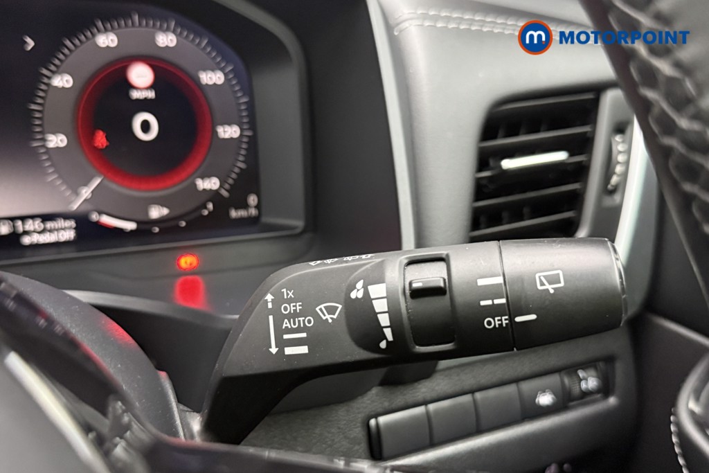 Nissan Qashqai N-Connecta Automatic Petrol-Electric Hybrid SUV - Stock Number (1654325) - 45th supplementary image