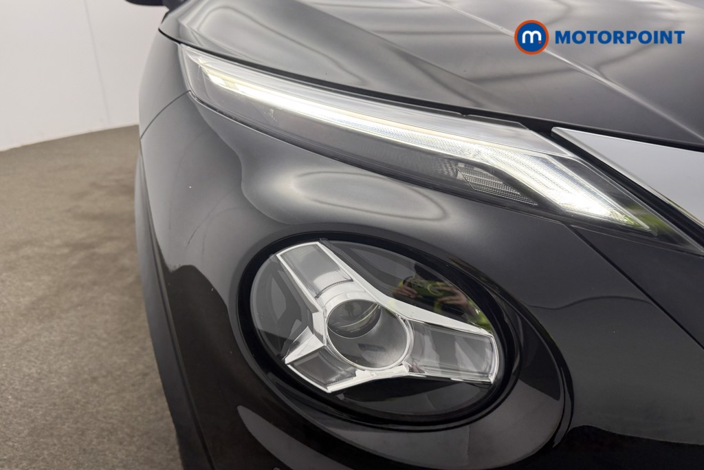 Nissan Juke N-Connecta Manual Petrol SUV - Stock Number (1656238) - 5th supplementary image