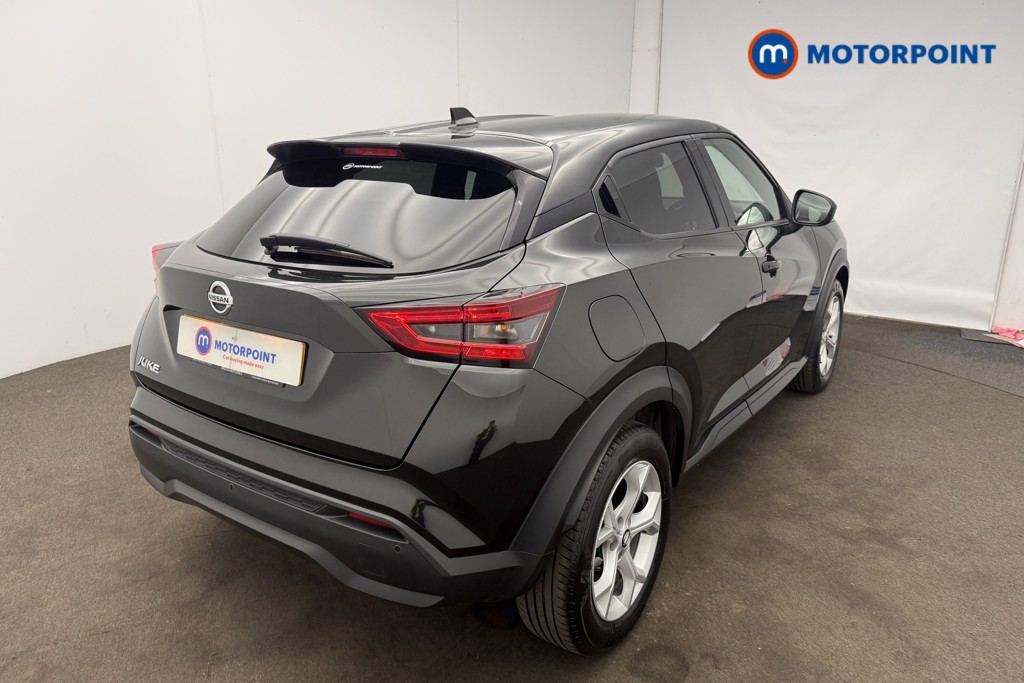 Nissan Juke N-Connecta Manual Petrol SUV - Stock Number (1656238) - 15th supplementary image