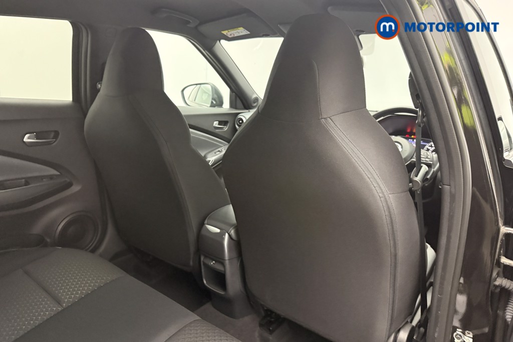 Nissan Juke N-Connecta Manual Petrol SUV - Stock Number (1656238) - 18th supplementary image