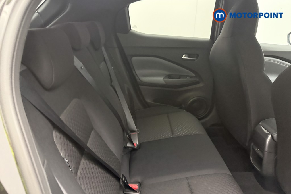 Nissan Juke N-Connecta Manual Petrol SUV - Stock Number (1656238) - 19th supplementary image