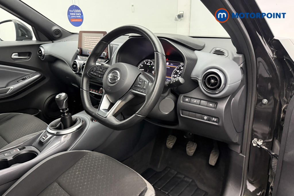 Nissan Juke N-Connecta Manual Petrol SUV - Stock Number (1656238) - 25th supplementary image