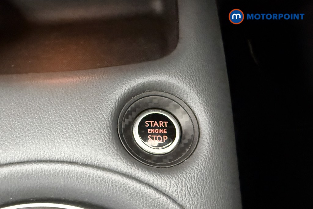 Nissan Juke N-Connecta Manual Petrol SUV - Stock Number (1656238) - 37th supplementary image