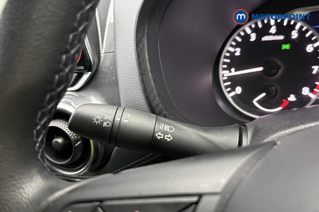 Nissan Juke N-Connecta Manual Petrol SUV - Stock Number (1656238) - 40th supplementary image