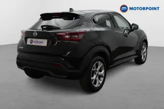 Nissan Juke N-Connecta Manual Petrol SUV - Stock Number (1656238) - Drivers side rear corner