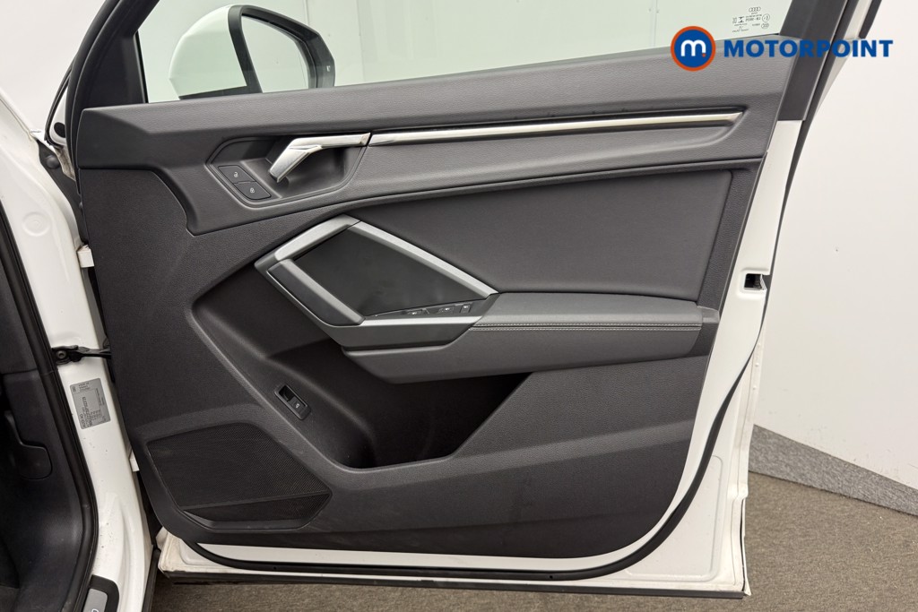 Audi Q3 S Line Automatic Petrol SUV - Stock Number (1658492) - 2nd supplementary image