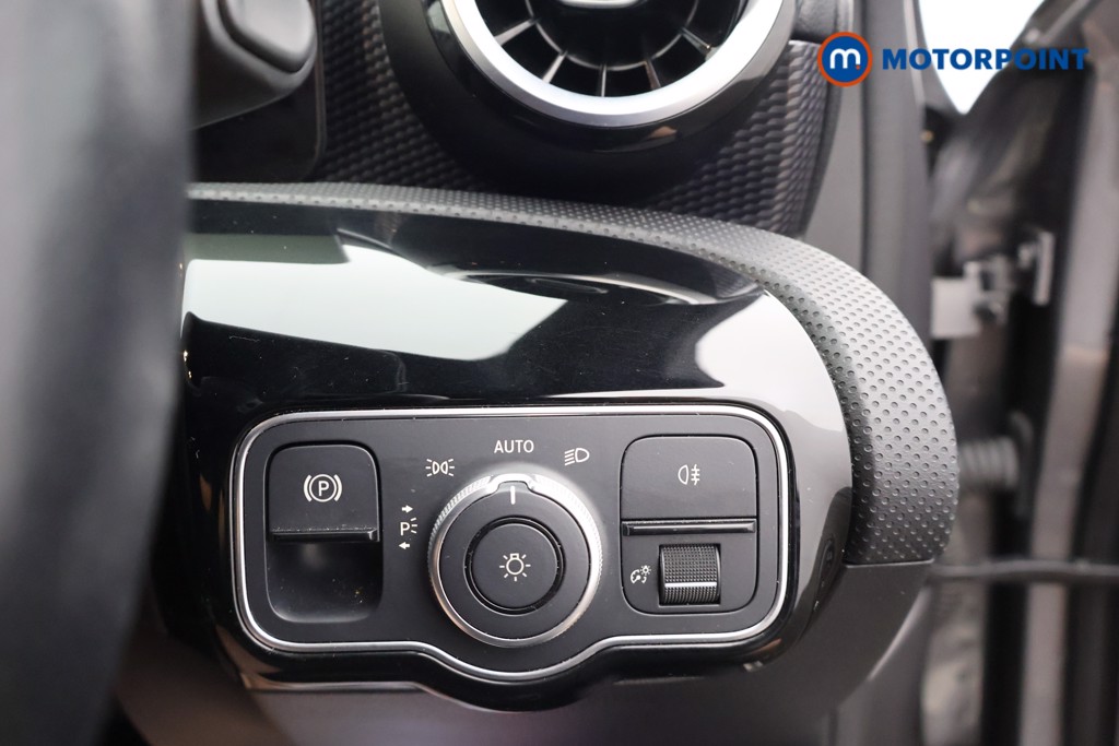Mercedes-Benz A Class Sport Executive Edition Automatic Petrol Hatchback - Stock Number (1658880) - 7th supplementary image