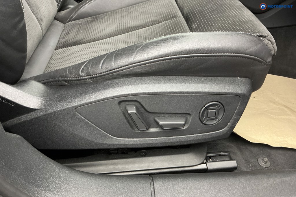 Audi A6 S Line Automatic Petrol Saloon - Stock Number (1659063) - 17th supplementary image