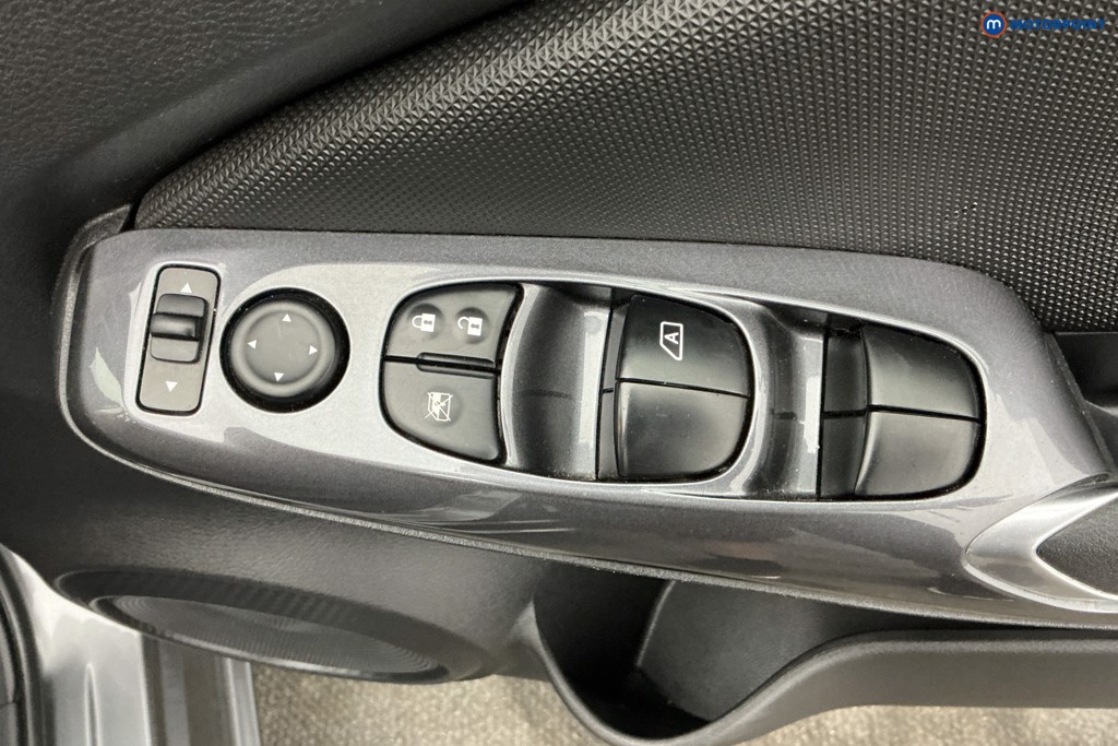Nissan Juke Acenta Manual Petrol SUV - Stock Number (1659642) - 16th supplementary image