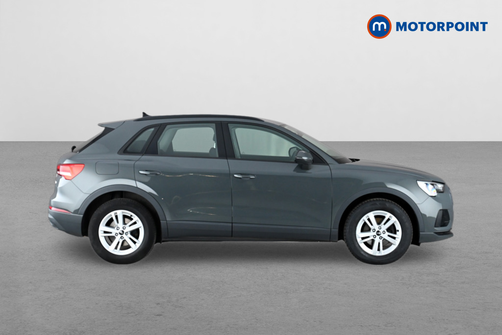 Audi Q3 Technik Manual Petrol SUV - Stock Number (1660220) - Drivers side