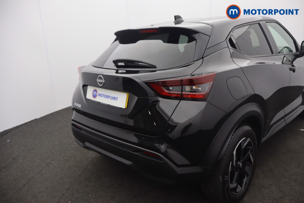 Nissan Juke N-Connecta Manual Petrol SUV - Stock Number (1660525) - 2nd supplementary image