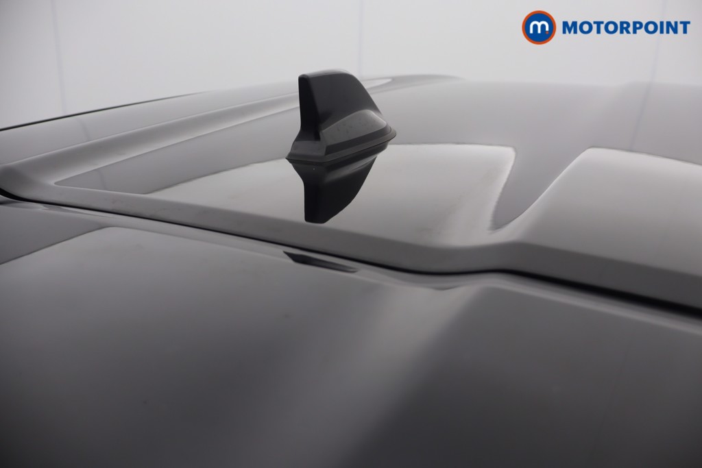 Nissan Juke N-Connecta Manual Petrol SUV - Stock Number (1660525) - 4th supplementary image