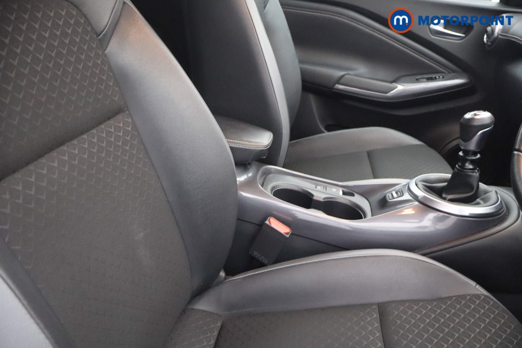 Nissan Juke N-Connecta Manual Petrol SUV - Stock Number (1660525) - 11th supplementary image