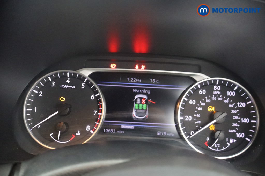 Nissan Juke N-Connecta Manual Petrol SUV - Stock Number (1660525) - 15th supplementary image