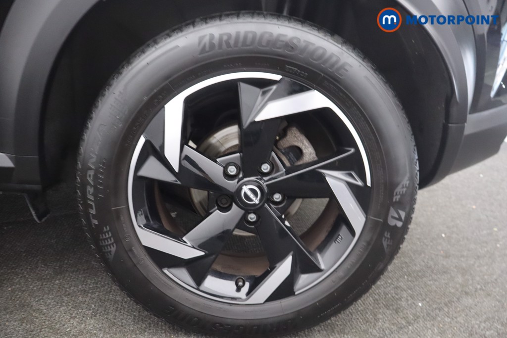 Nissan Juke N-Connecta Manual Petrol SUV - Stock Number (1660525) - 27th supplementary image
