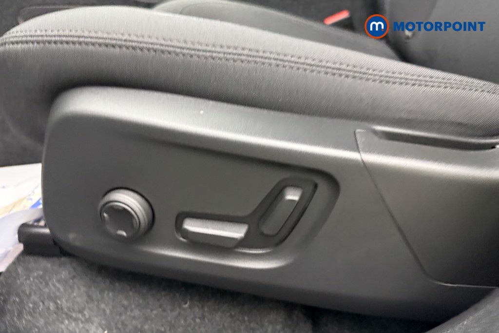 Volvo Xc40 Twin Plus Automatic Electric SUV - Stock Number (1660804) - 8th supplementary image