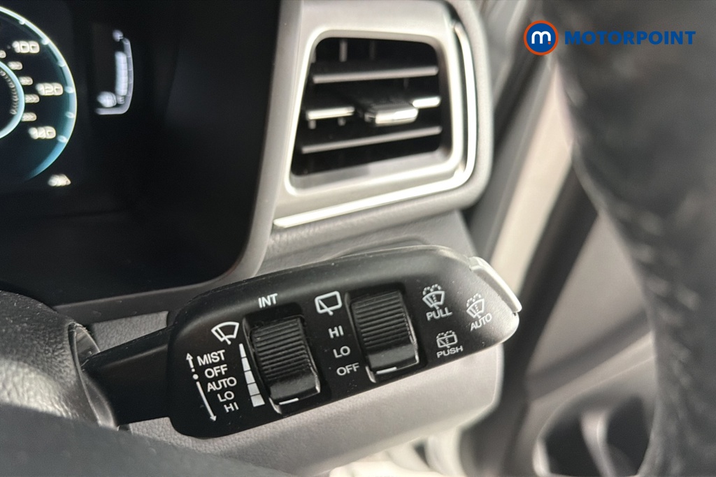 Ssangyong Tivoli Ultimate Automatic Petrol SUV - Stock Number (1661312) - 6th supplementary image