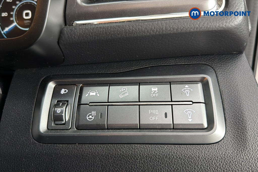 Ssangyong Tivoli Ultimate Automatic Petrol SUV - Stock Number (1661312) - 11th supplementary image
