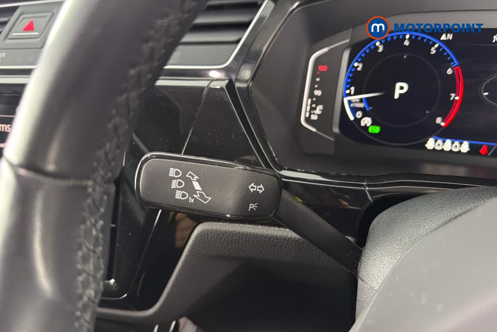 Volkswagen Touran SEL Automatic Petrol People Carrier - Stock Number (1661651) - 6th supplementary image