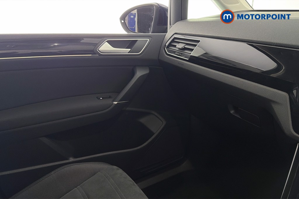 Volkswagen Touran SEL Automatic Petrol People Carrier - Stock Number (1661651) - 11th supplementary image