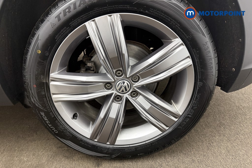 Volkswagen Tiguan Match Manual Diesel SUV - Stock Number (1661974) - 3rd supplementary image