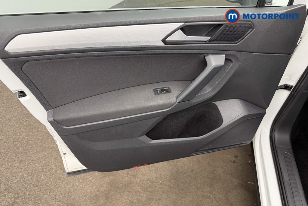 Volkswagen Tiguan Match Manual Diesel SUV - Stock Number (1661974) - 12th supplementary image