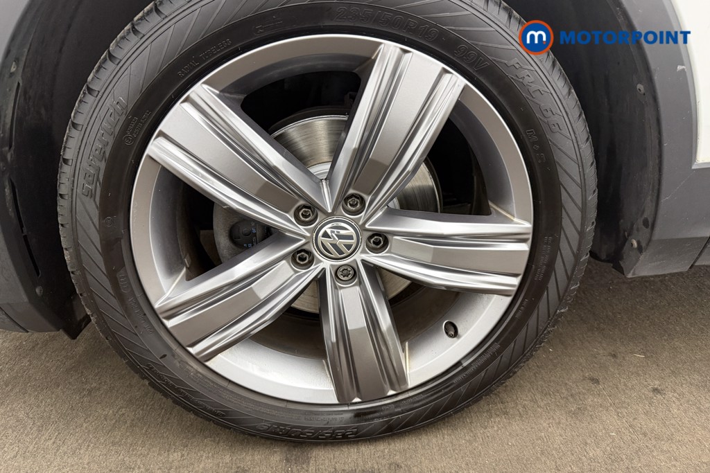 Volkswagen Tiguan Match Manual Diesel SUV - Stock Number (1661974) - 1st supplementary image