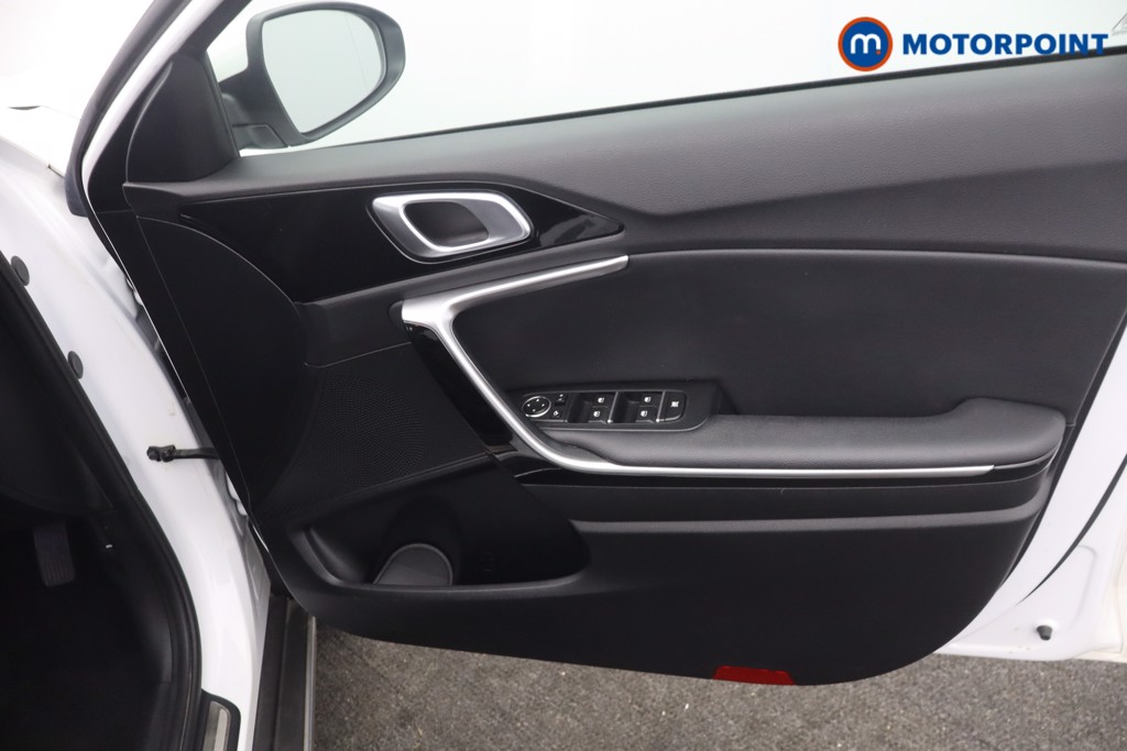 KIA Xceed 3 Automatic Petrol Hatchback - Stock Number (1662534) - 9th supplementary image