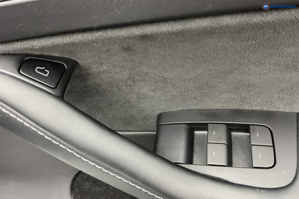 Tesla Model Y Rwd 5Dr Auto Automatic Electric SUV - Stock Number (1662710) - 16th supplementary image