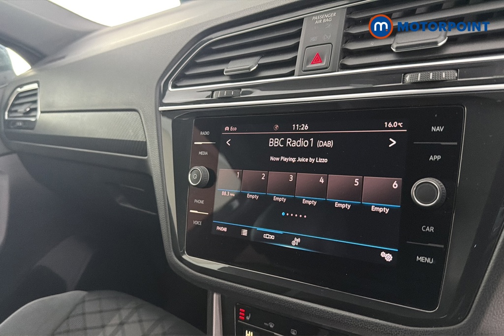 Volkswagen Tiguan R-Line Automatic Petrol SUV - Stock Number (1663818) - 8th supplementary image