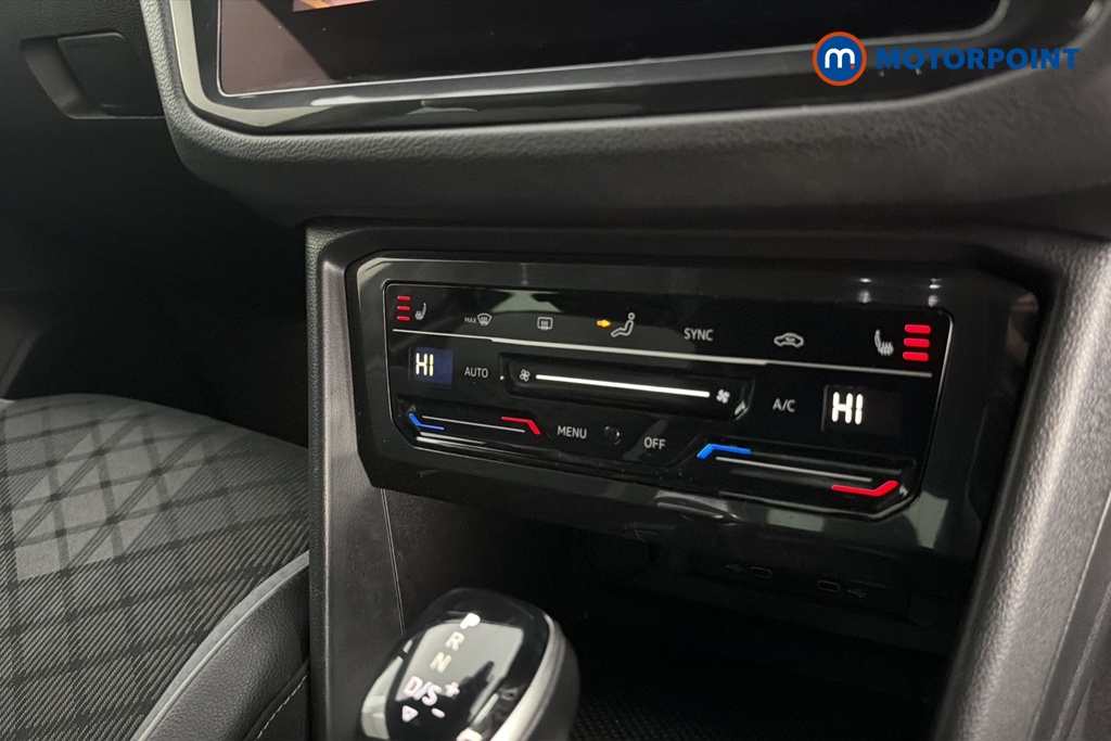 Volkswagen Tiguan R-Line Automatic Petrol SUV - Stock Number (1663818) - 12th supplementary image