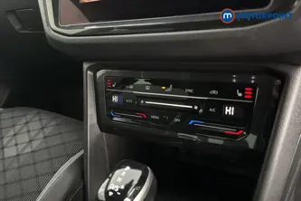 Volkswagen Tiguan R-Line Automatic Petrol SUV - Stock Number (1663818) - 12th supplementary image