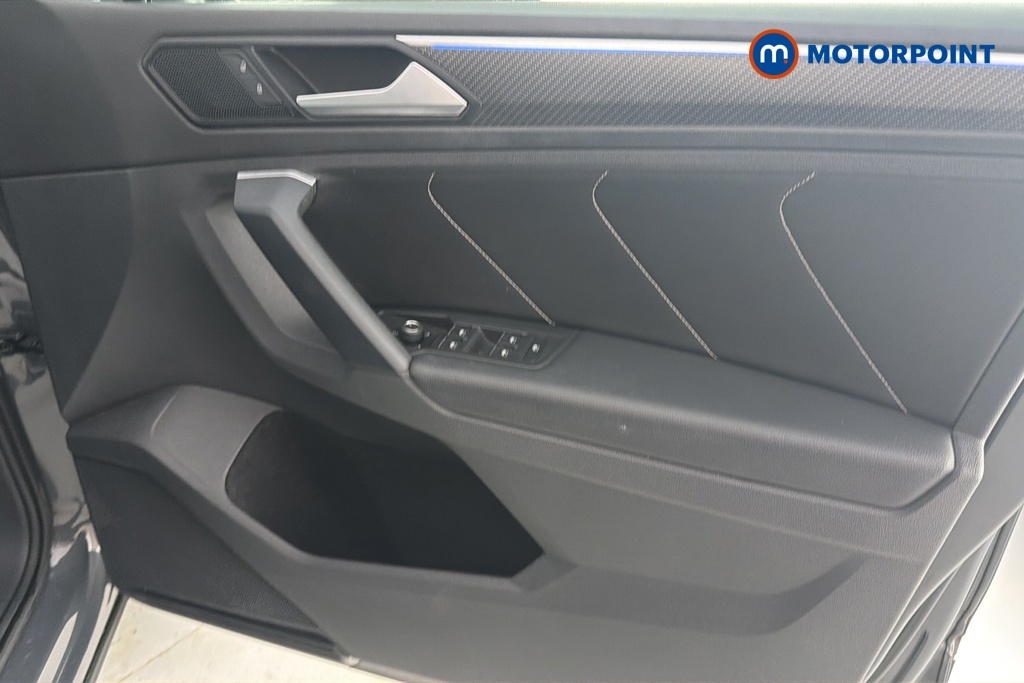 Volkswagen Tiguan R-Line Automatic Petrol SUV - Stock Number (1663818) - 18th supplementary image