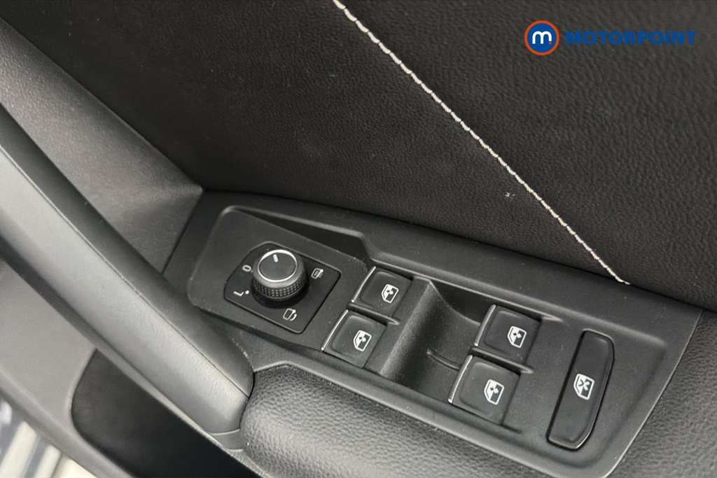 Volkswagen Tiguan R-Line Automatic Petrol SUV - Stock Number (1663818) - 19th supplementary image